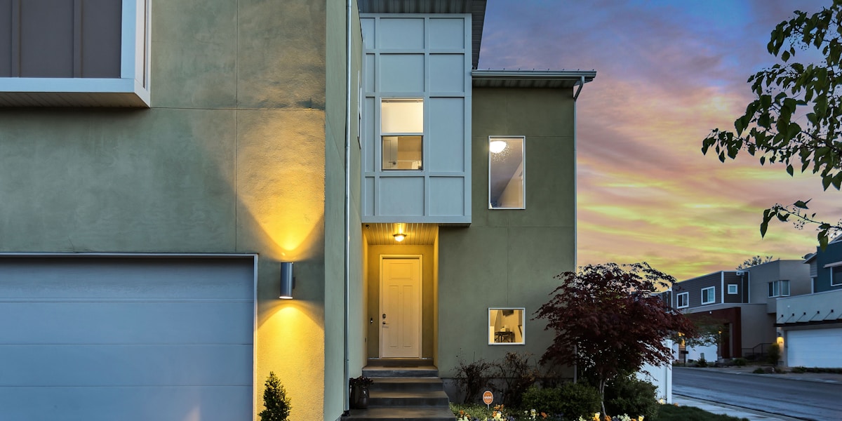 CAD floor plan and 3D visualization example